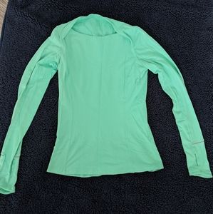 Lulu long sleeve size 4